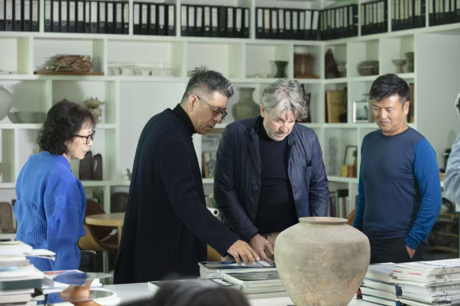 � ������ � �� ������ � ����������� �������� ������� Domus ������� ��������. ����� � ������ � ��� ���� � ����� �����, �������� MAD, ���������� ��� ���� ������ � �� ��������