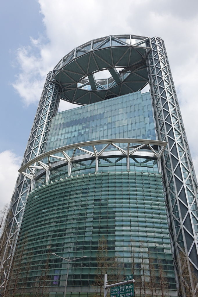 Башня Samsung Jongno. Фото: &#52572;&#44305;&#47784; via Wikimedia Commons. Фото находится в общественном доступе