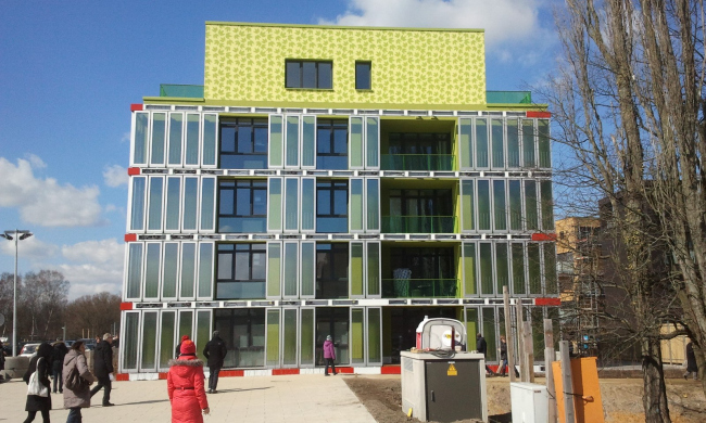 BIQ House � �������� (���.  Splitterwerk Architects, Arup) � ���-���������� ������� �� ���������������� �������� �������������� ��� ��������� �������, ��������� � ������� �������