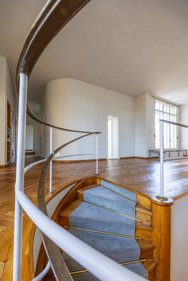 ����� ���� � �����������