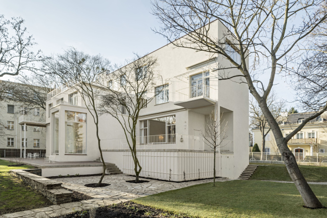 ����� ���� � �����������