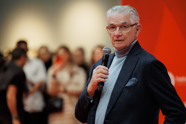 ������ ����������