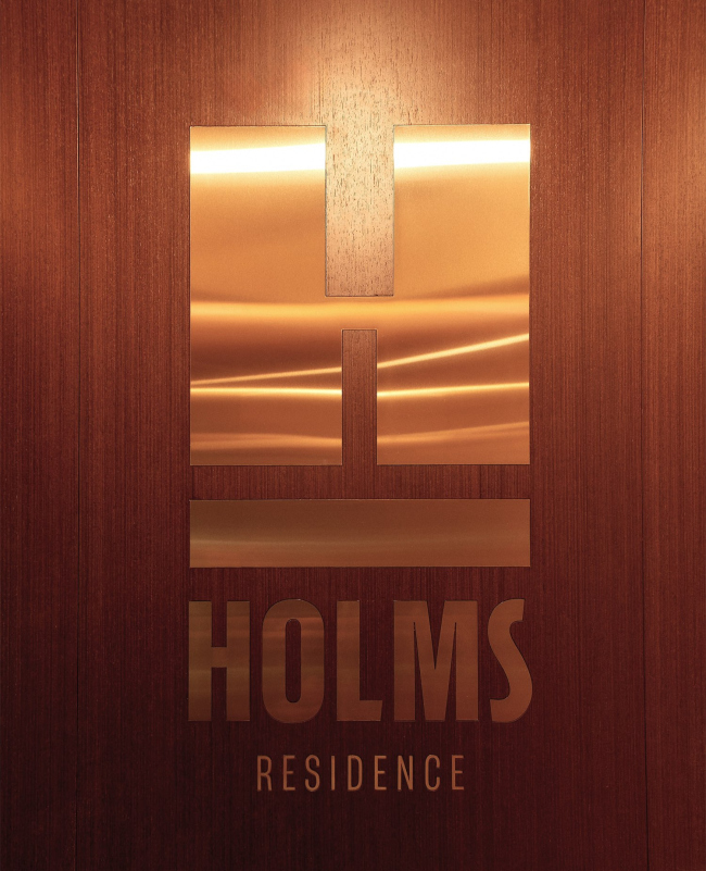 Holms Residence. �������� ����� ����� � ���� �������
