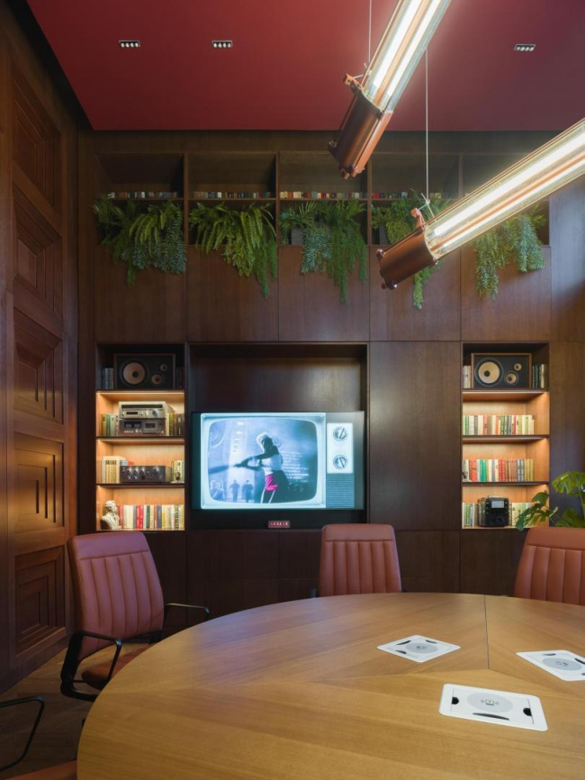 �������� ������������������� �����-������������