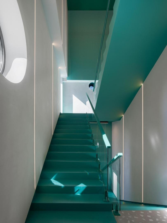 �������� ������������������� �����-������������