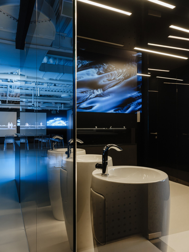 ���-��� ROCA GROUP SPACE