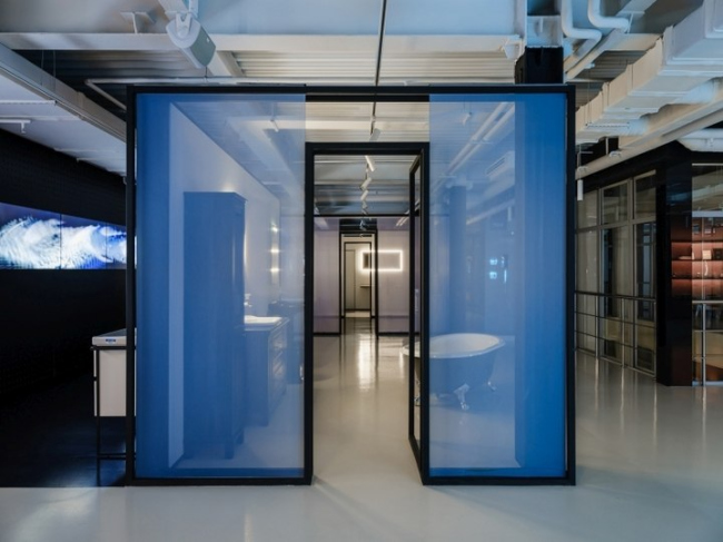 ���-��� ROCA GROUP SPACE