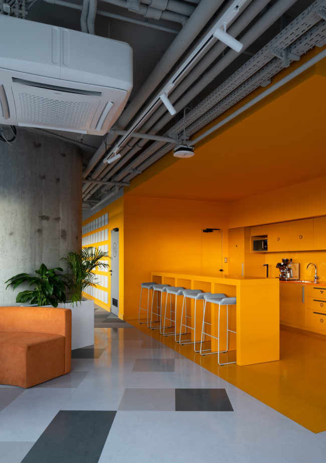 ���� Serb Tech � ��������. ����-�����