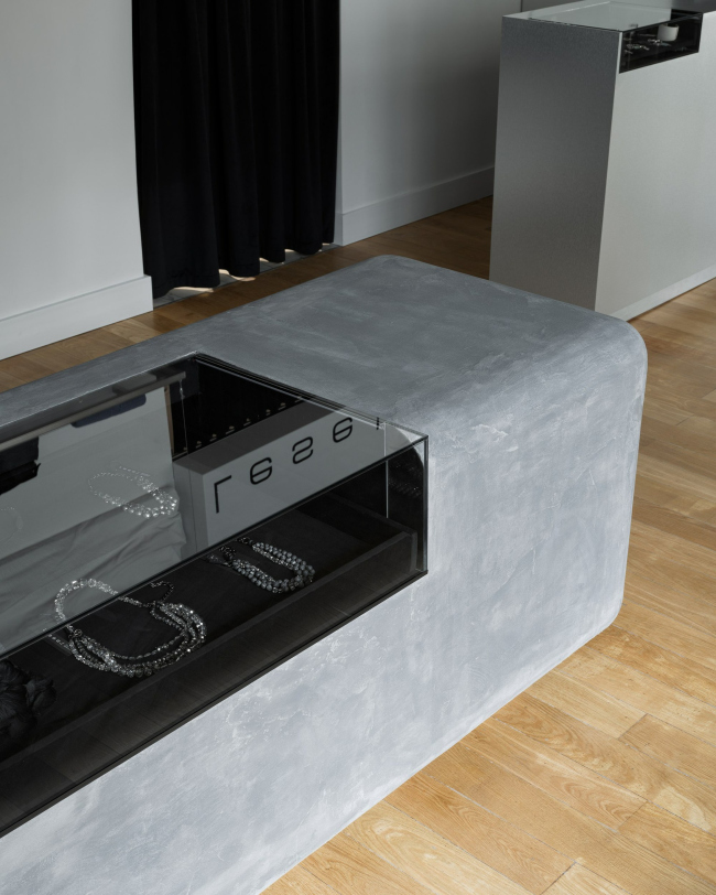 ������� LESEL