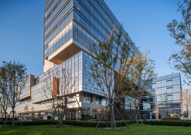 ���� ���������� � ��������� Lenovo � ���������