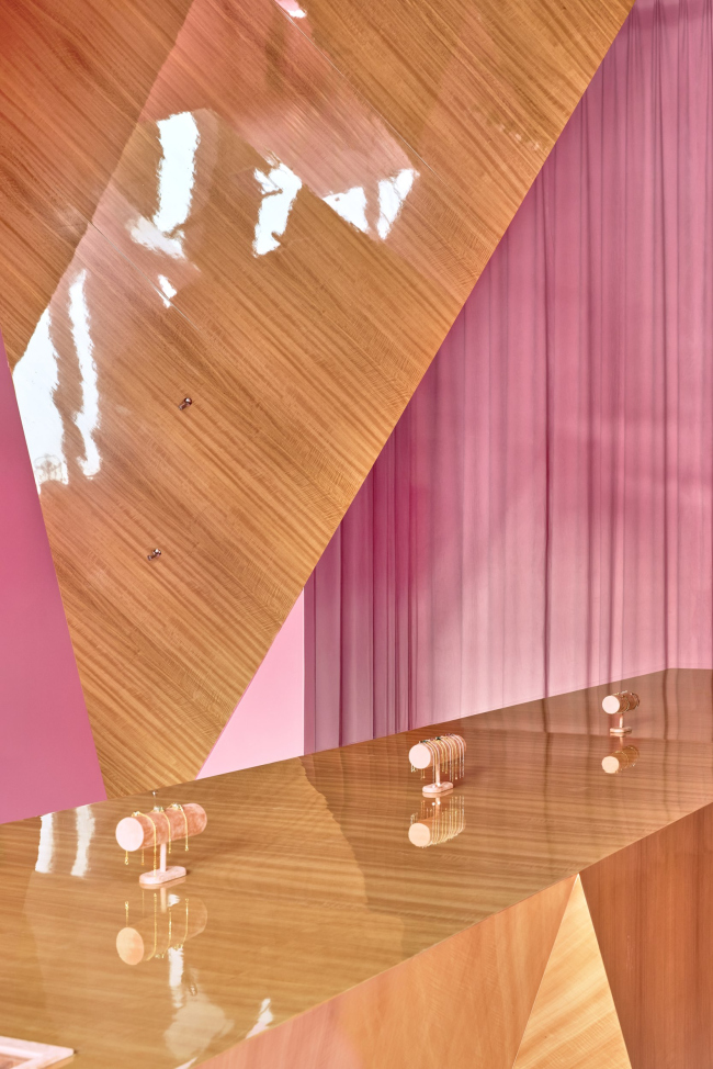 ��������� ����� Lindeza