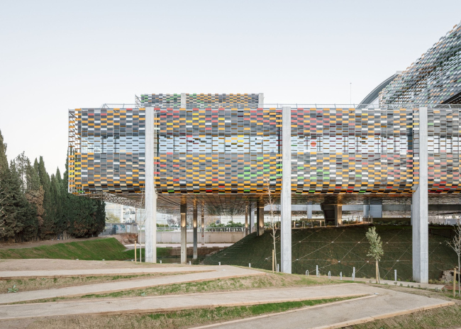 ������-����� Delta