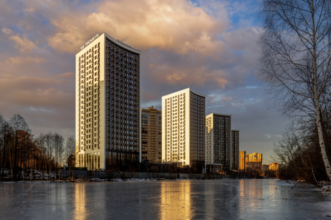 Premium housing complex