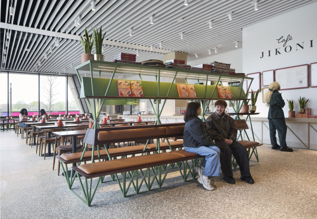 ��������� ������ ����� �������� � �������� � V&A East � � �������