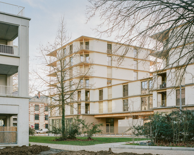 ����� �������� � �������