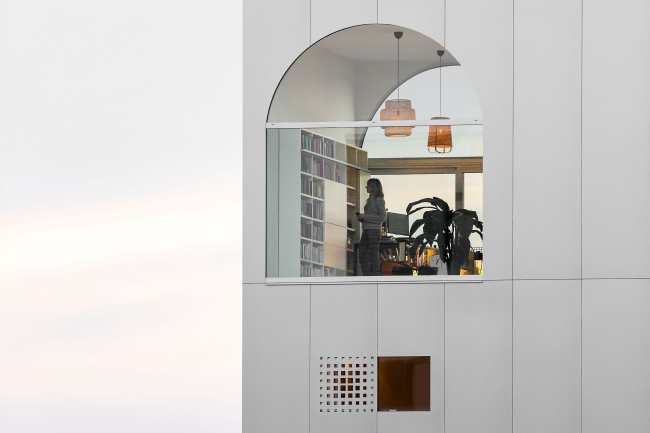 ��� Light House