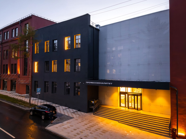 �����������