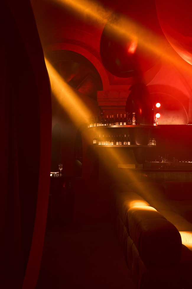 MAISON ROUGE