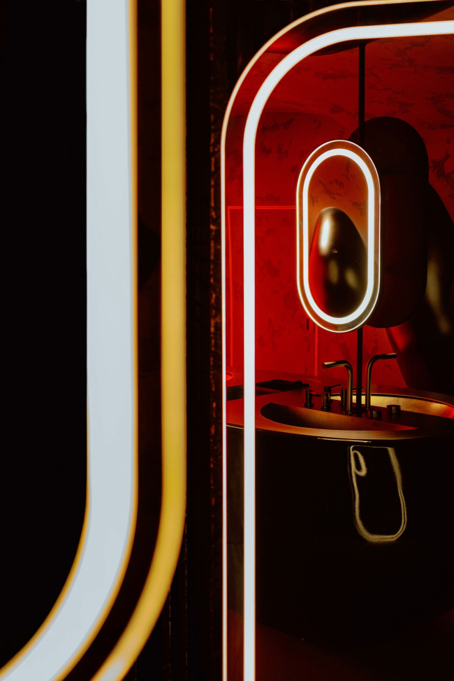 MAISON ROUGE