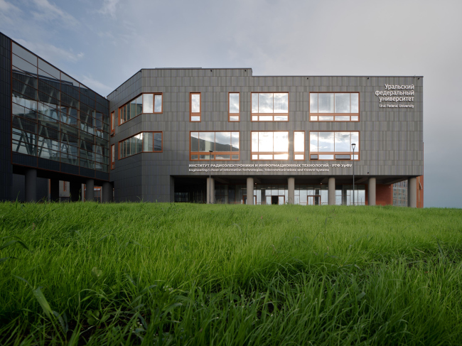 ������� ������ ��������� ���������������� � �������������� ���������� ��� ����