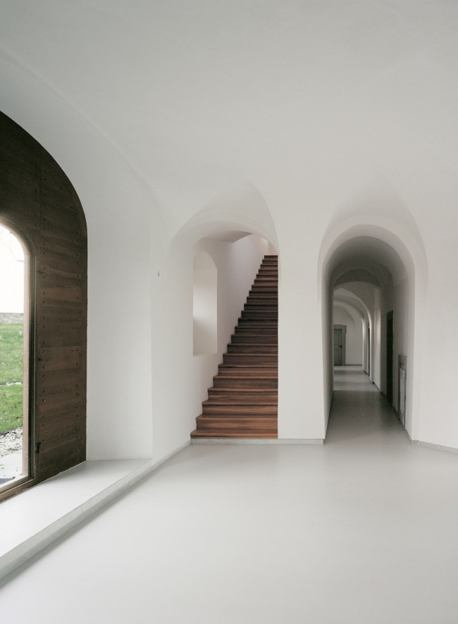 ��������� ���� ���� � John Pawson Ltd
