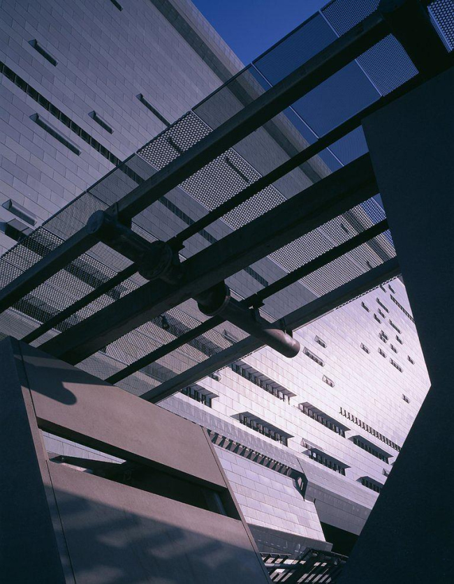 ����-�������� ������������ ���������� ���������� - �������� 7. ���� � Roland Halbe