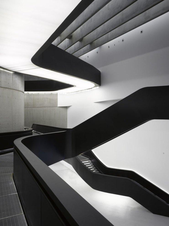 MAXXI - ������������ ����� ��������� XXI ����. ���� � Roland Halbe