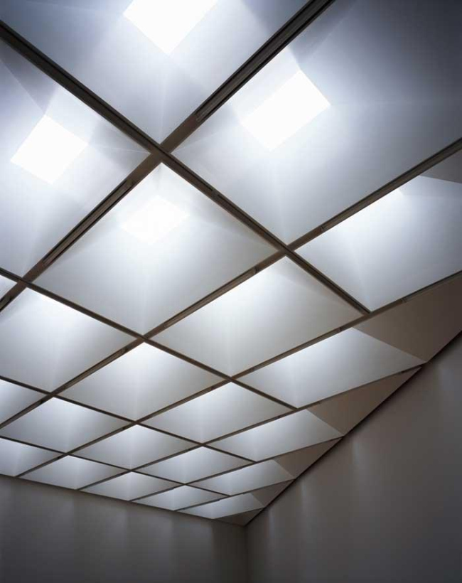 ������������� ����� ������������ ���������. ���� � Helene Binet