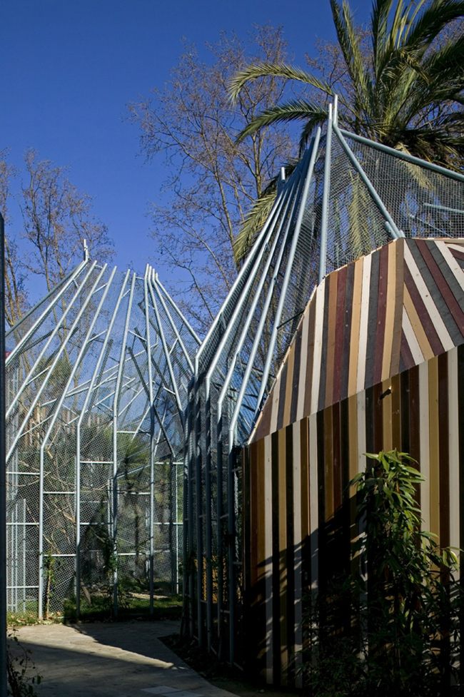     “Display” ()    .   “Batlle & Roig Architects”, . : Eva Serrats