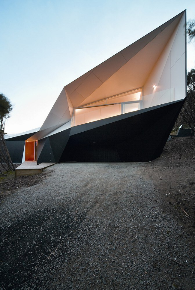 ������ � ���������� ������� House (������� ���) � ����� "Klein Bottle House� � ���, ���������. ������ ���� �McBride Charles Ryan", ���������. ����: John Gollings