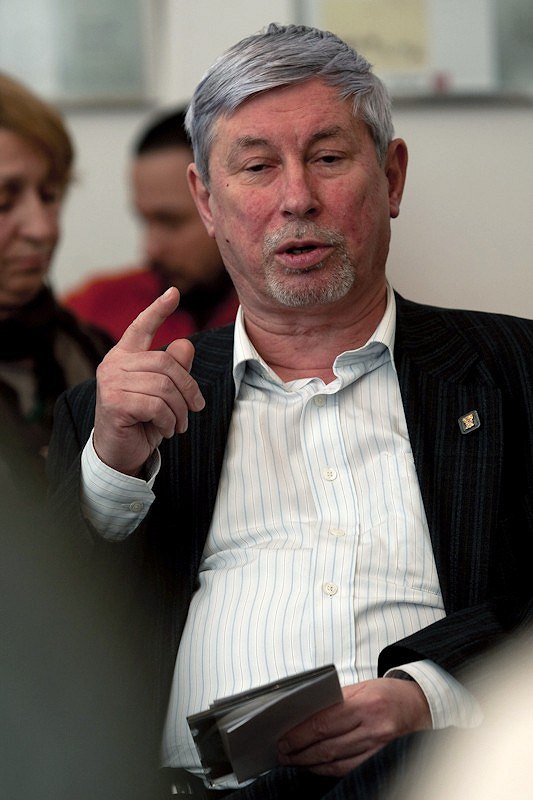 ����������� ������� ���������, ���������� ����� ���������� ������������. ����: ���� ������ � ��������