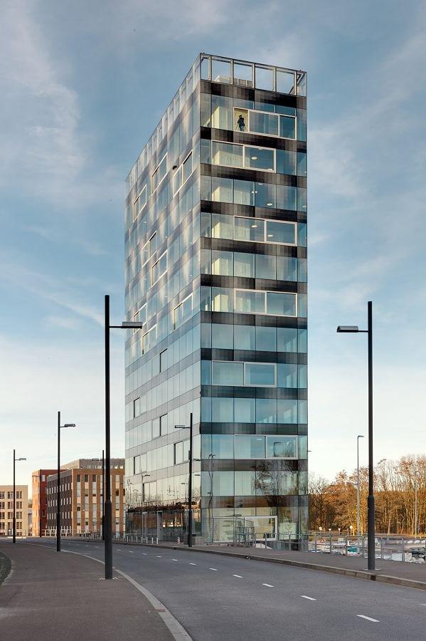 ����� V Tower. ���� � Jan Bitter