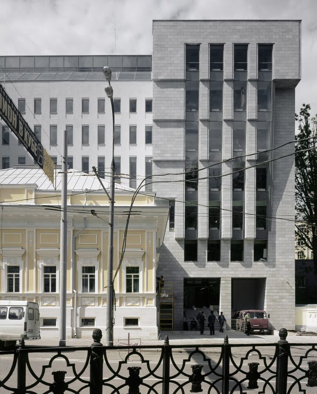 Административное здание на Страстном бульваре. Фрагмент фасада. Фотография ©  Юрий Пальмин
