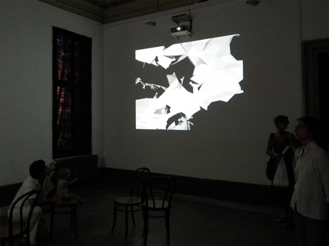 �������� ����� ����, � ��� �������� ������� �� ��� ���������� �����������, ������ ������, �� �����������. ��� ����������� � ����� ����� ������� � ���� ����� ������� ��  ����������� �����; ������� ���� �������, �� ������������ ������ ����� piazza. ����� ������������ ��� ���������� ������������ �������� (������-�� ������������ ������ � �����), � ������������ ��� ��������� ���� � ����������. � ������ � ����� ������ ������, ������� ���������� �� 40 ���� ����� ������ ������. �� ������ ���� ��� �������� �� ��������������� ������: �� ����� �������� ��������-���������� ��������, ��������� ��� ����� ���������, �� ������, ���������� ����� ��������, ���������� ��������, ��������� �������� �������� ��� ������������ ��������. ��������� �� ������� ���� � ������� �������� ��� �������� ���������� ���� ��������, ������� ��������� ����������� ������������ �������� ���������: ������ �� �������� ��������� ������������ � ����������, ������ �������; �� ������, ��� � ���� �������� ���� ����������� �������������, �������������� ���������, � ������ �������� �� ��������, ���������� � ����� �����������.