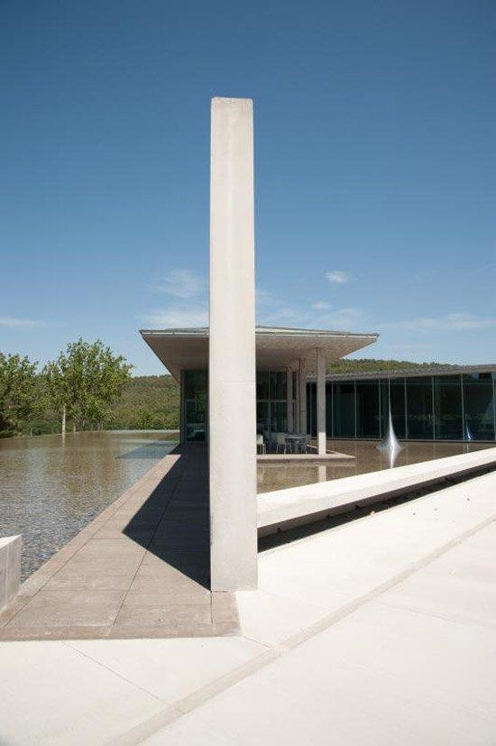 ����� ����. ������� � ���� �� ���� � �������� �������������. ���� � Jacqueline Poggi