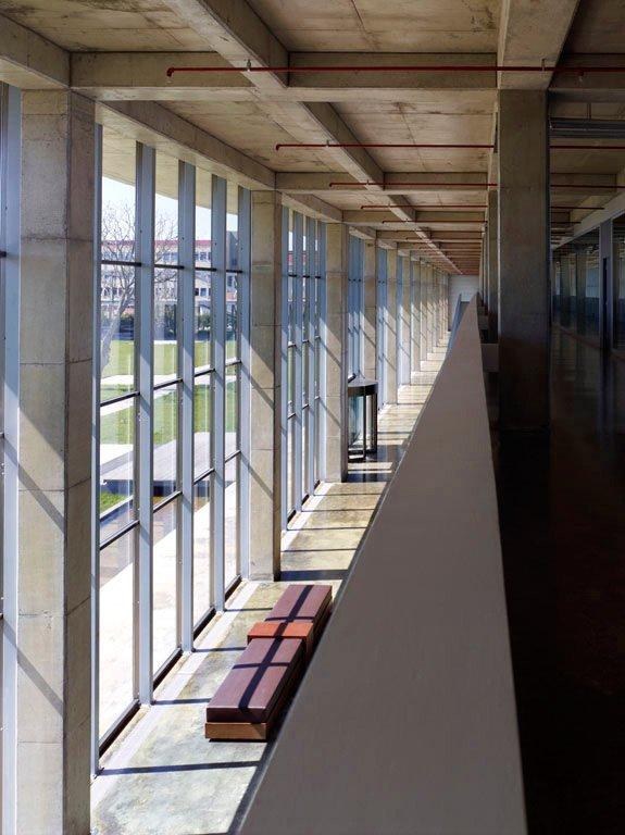 ������� �Ipekyol� � ������ ���� EAA - Emre Arolat Architects