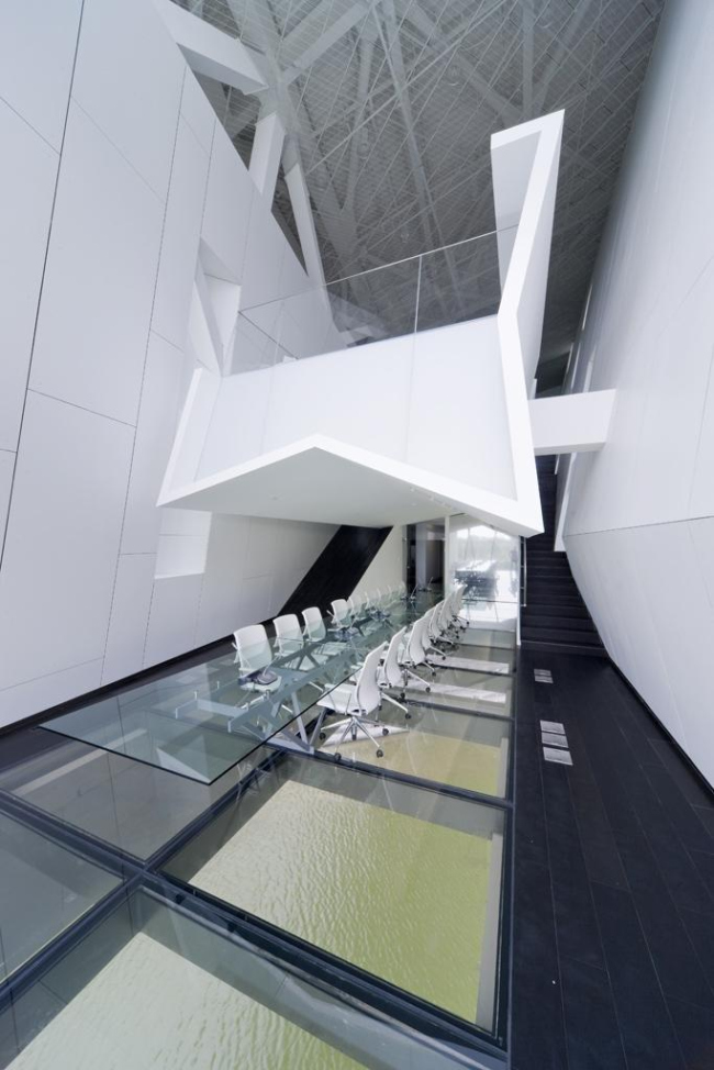 ����-�������� �������� Giant Interactive Group � Iwan Baan. ���� � ����� morphopedia.com