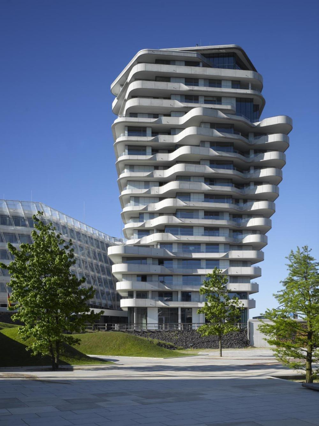 ����� ������ ����.  ���� � Roland Halbe / Behnisch Architekten  