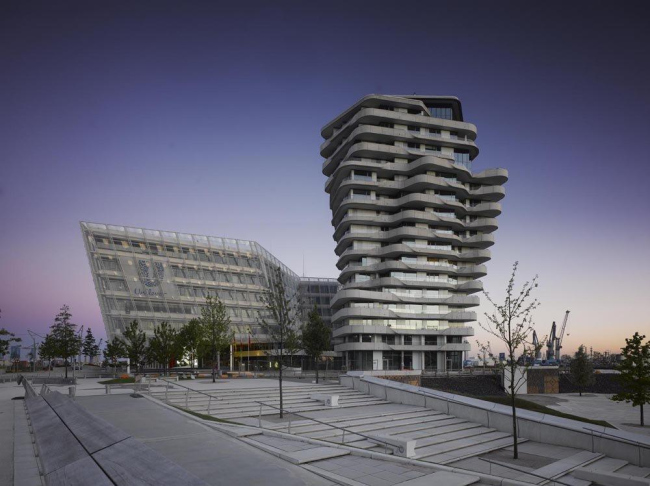 ����� ������ ����. ���� � Roland Halbe / Behnisch Architekten  