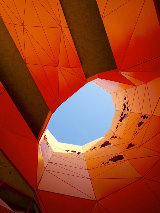   The Orange Cube.  Roland Halbe