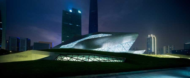 Оперный театр в Гуанчжоу © Iwan Baan