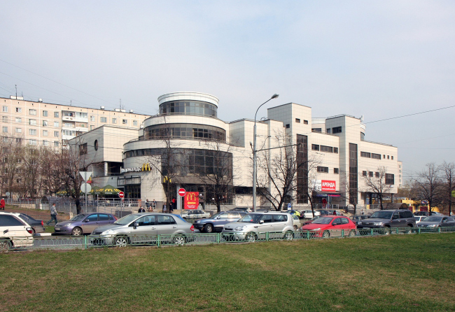 Многофункциональный торговый комплекс на улице Вешняковская