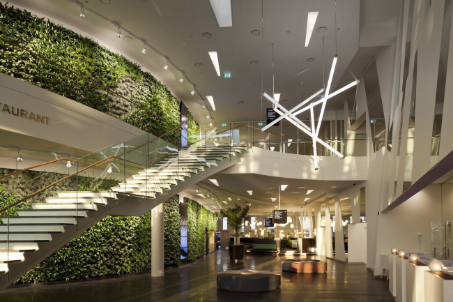 ��������� Bella Sky � Adam Mørk