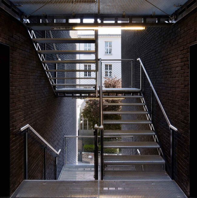 ������������ ��������� � ������ � Julien Lanoo