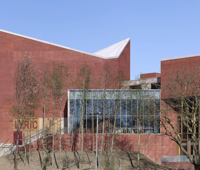 ����� ������ � Dennis Gilbert