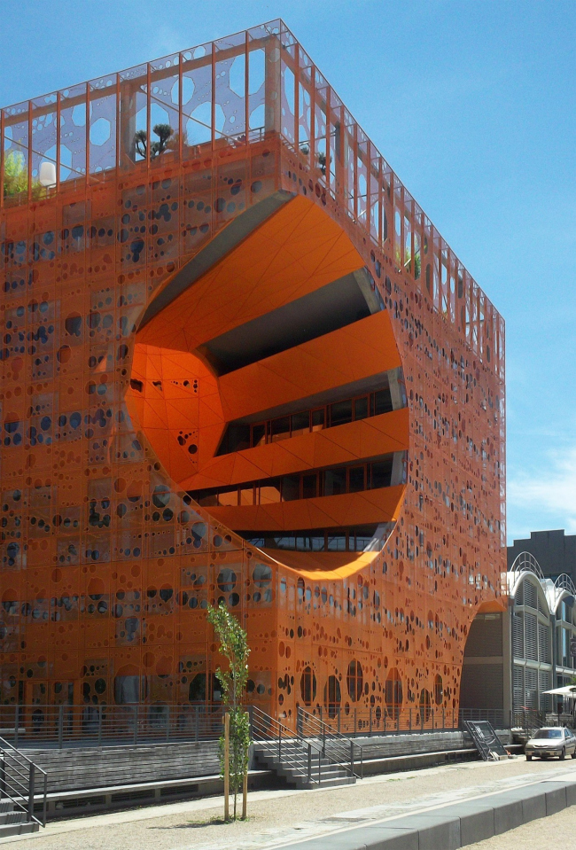 Jakob + MacFarlane, 2010.
  The Orange Cube.    