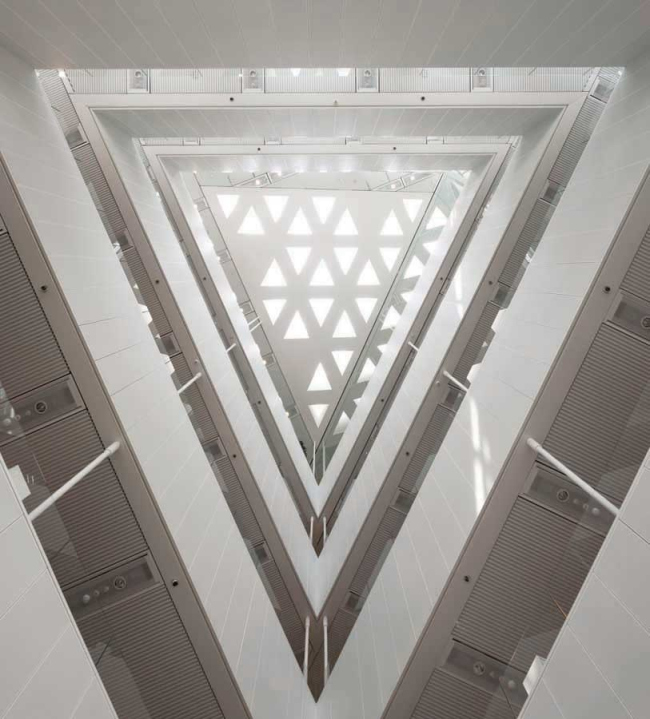 ������� �������� The Crystal. ����: Adam Mørk