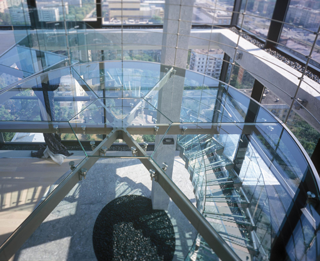 Two-level penthouse in "Sokolinoe Gnezdo". Implementation, 2003  Sergey Estrin Architects