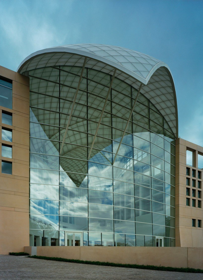 ����-�������� ������������� ��������� ���� � Timothy Hursley