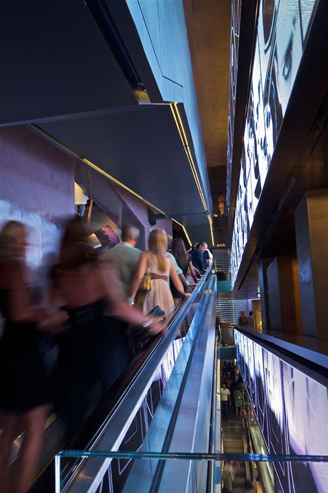 ��������� Excelsior Milano. ���� � �����  http://retaildesignblog.net